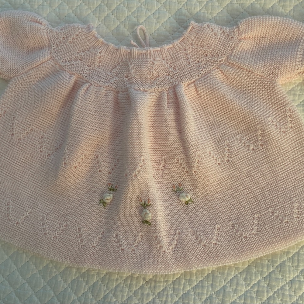 VINTAGE PINK KNIT BABY DRESS WITH FLORAL EMBROIDERY